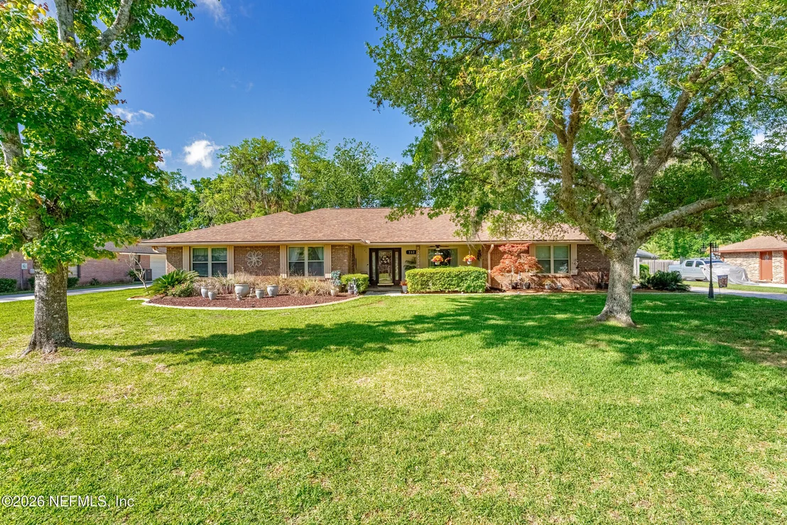Photo of 752 CAMERON Drive