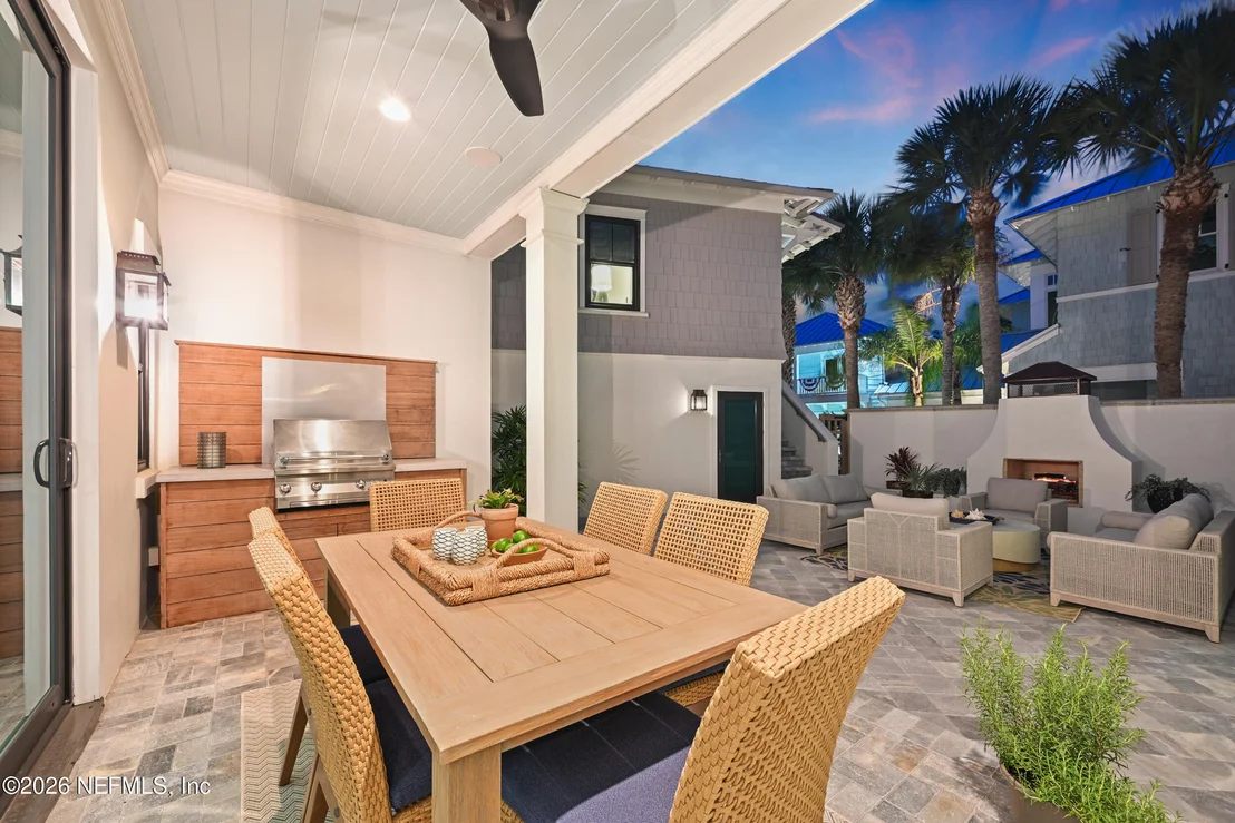 Photo of 688 OCEAN PALM Way