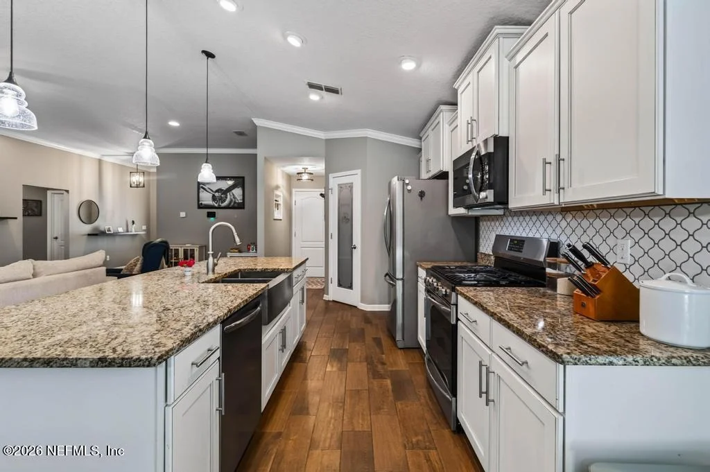 Photo of 717 SHETLAND Drive