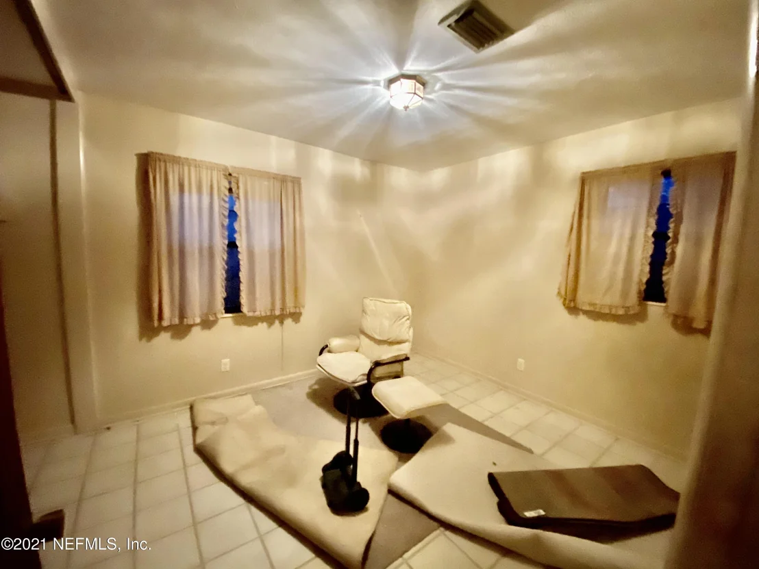 Photo of 4439 VANCOUVER Drive