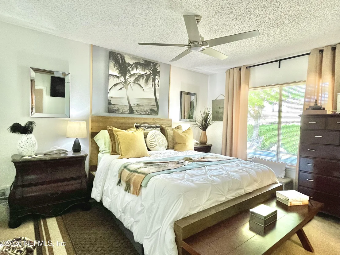 Photo of 1004 ENON Court
