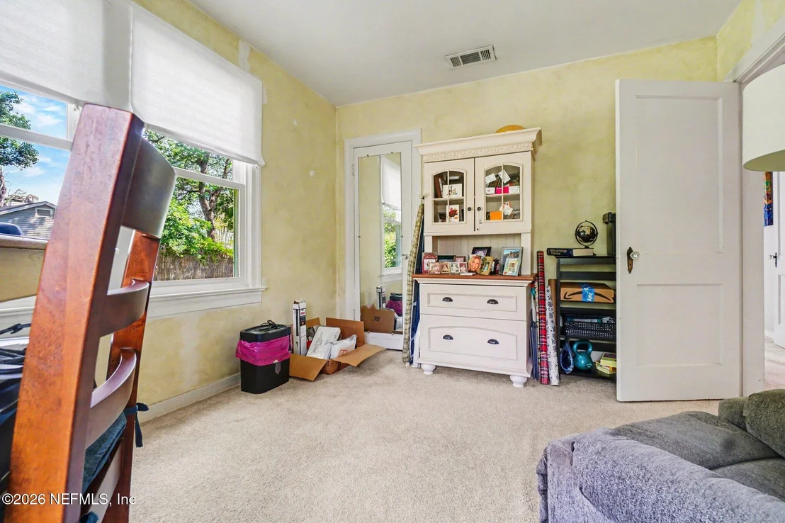 Photo of 5229 APPLETON Avenue