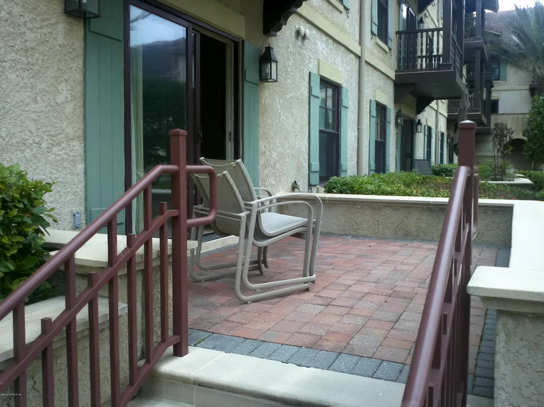 Photo of Unit 112 at 955 REGISTRY Boulevard