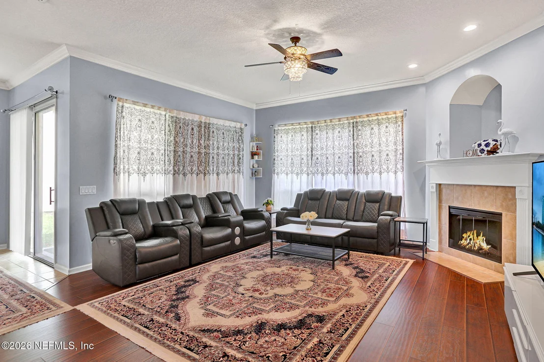 Photo of 14042 DEVAN LEE Drive N