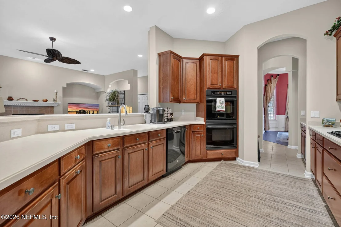 Photo of 832 RILEY Lane