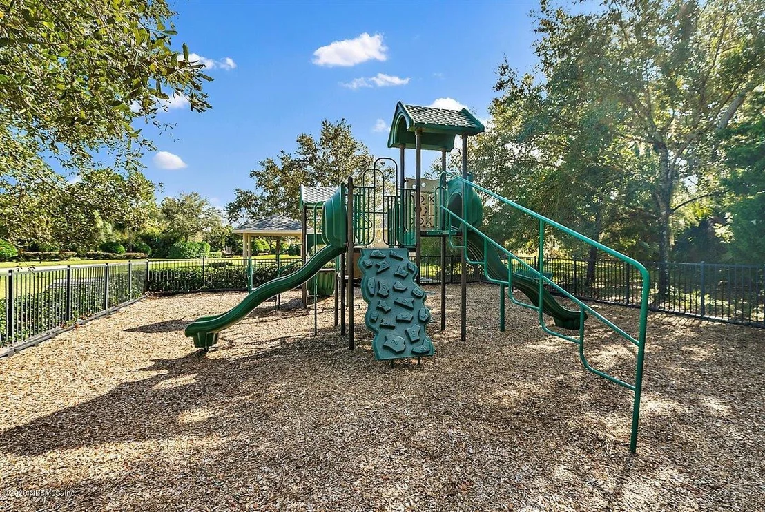 Photo of 204 HOLLAND Drive