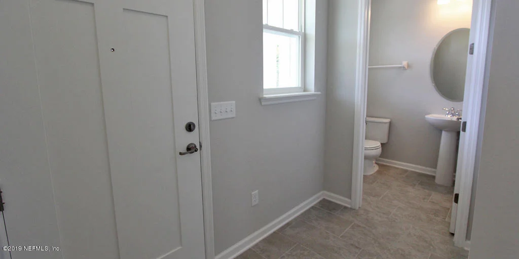 Photo of 206 BROADLEAF Lane