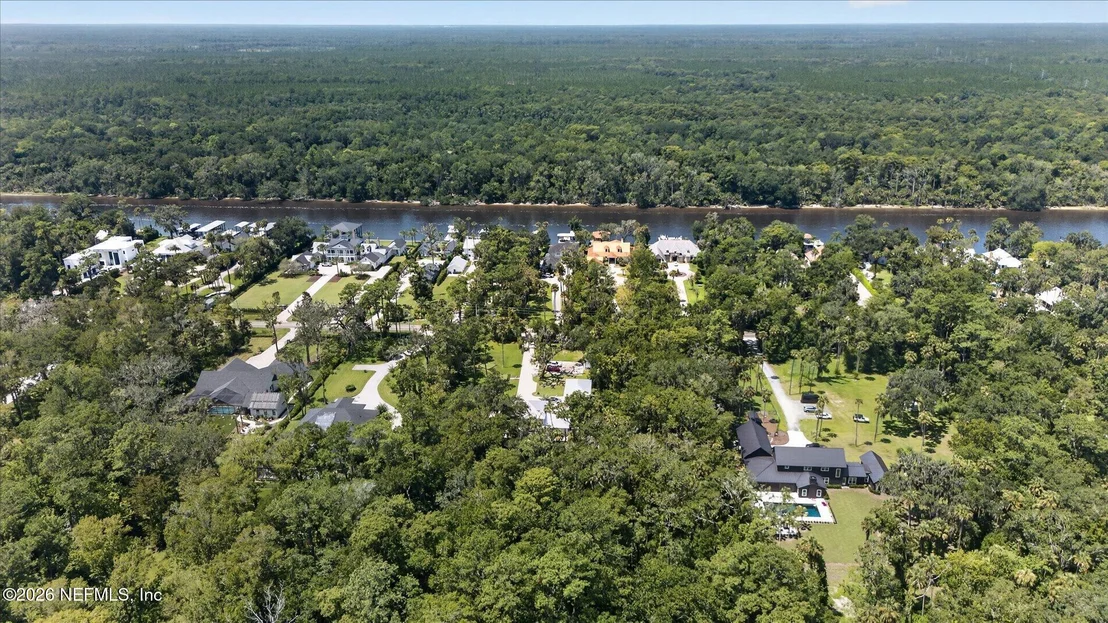 Photo of 0 ROSCOE Boulevard N