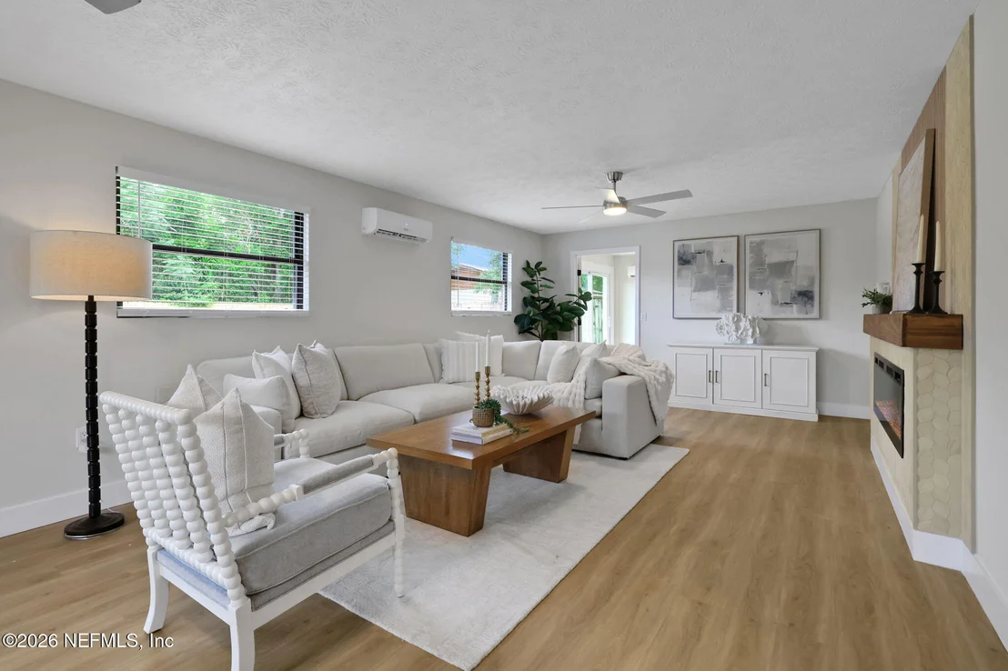 Photo of 509 PENMAN Road