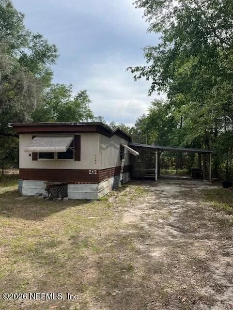 Photo of 212 DAWN Avenue