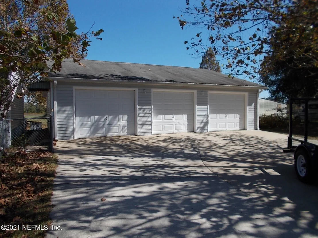 Photo of 35038 SPLIT OAK Drive