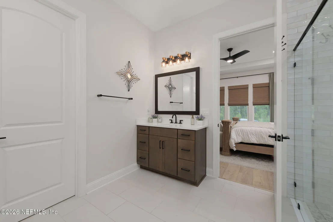 Photo of 431 PINE LEAF Drive