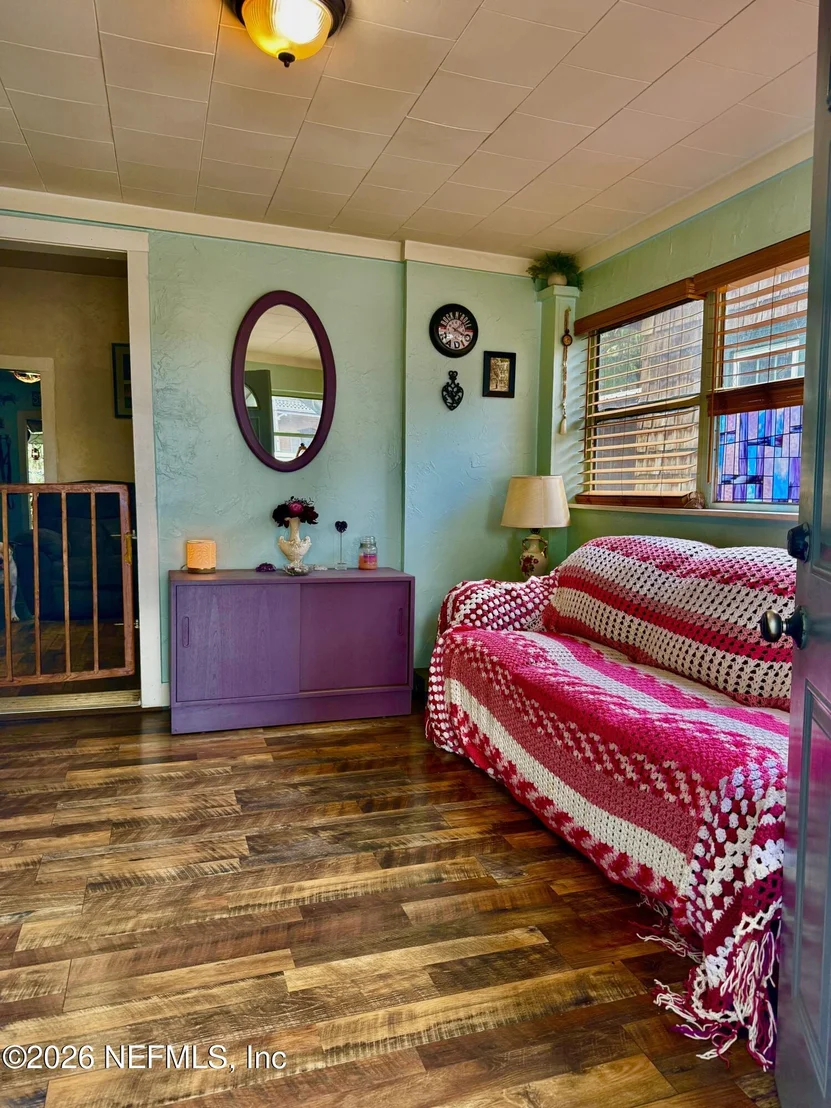 Photo of 503 LAUREL Street