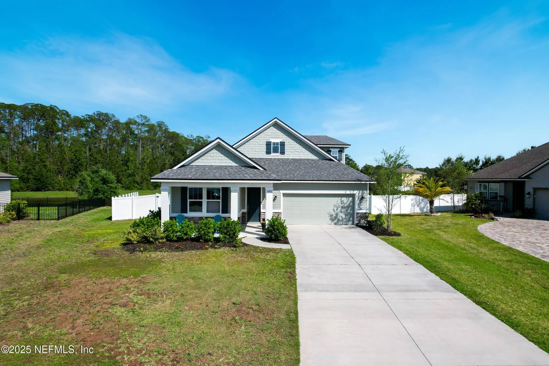 Photo of 695 SANDSTONE Drive
