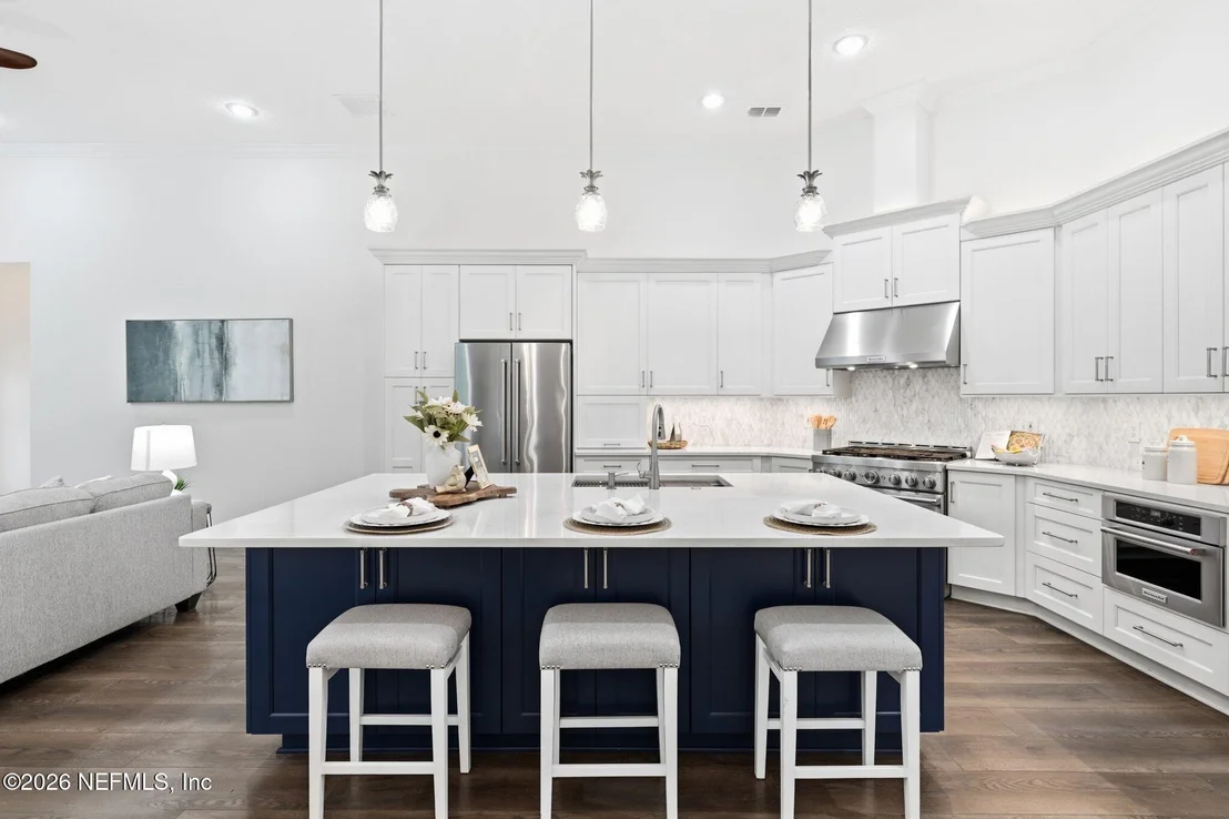Photo of 215 PARKSIDE Drive
