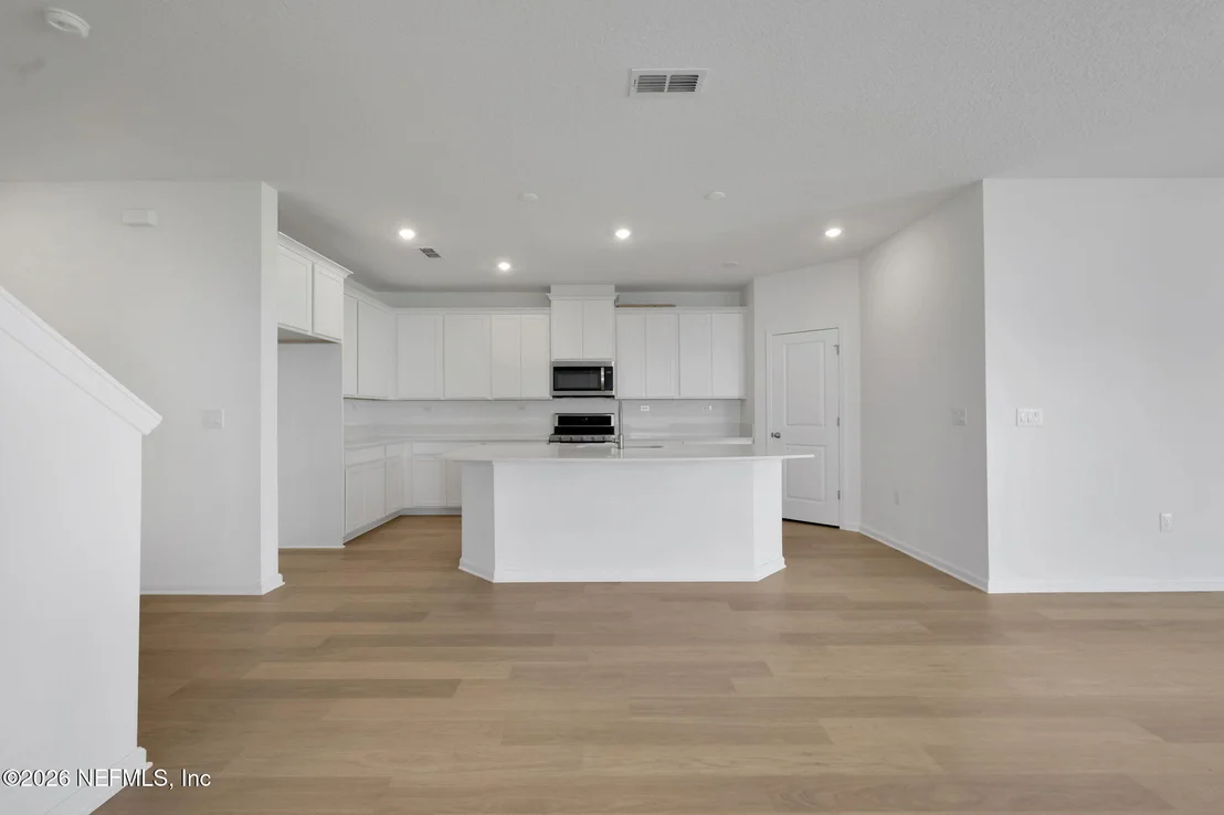 Photo of 38 ALGIERS Court