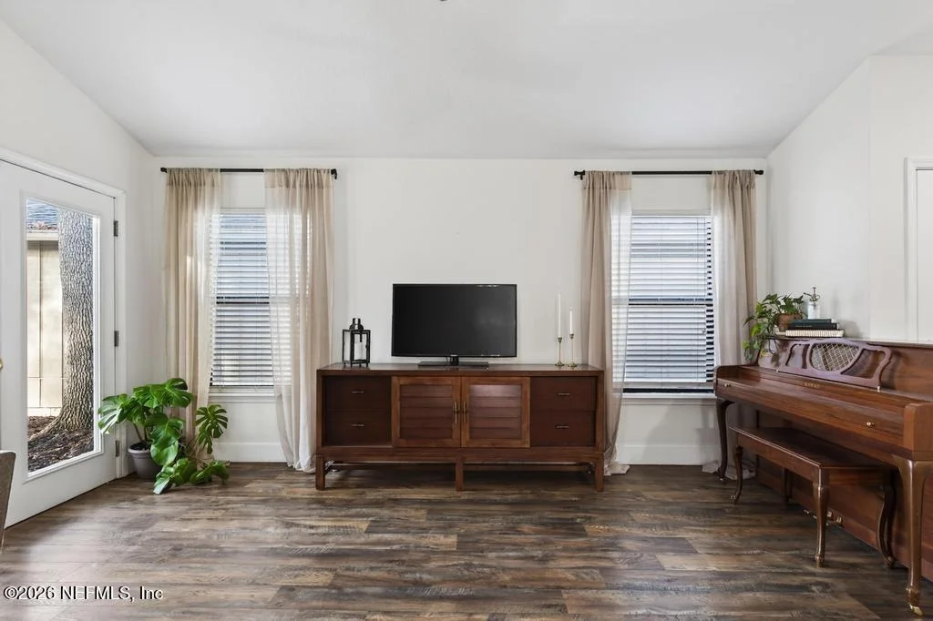 Photo of 3828 MILLPOINT Drive