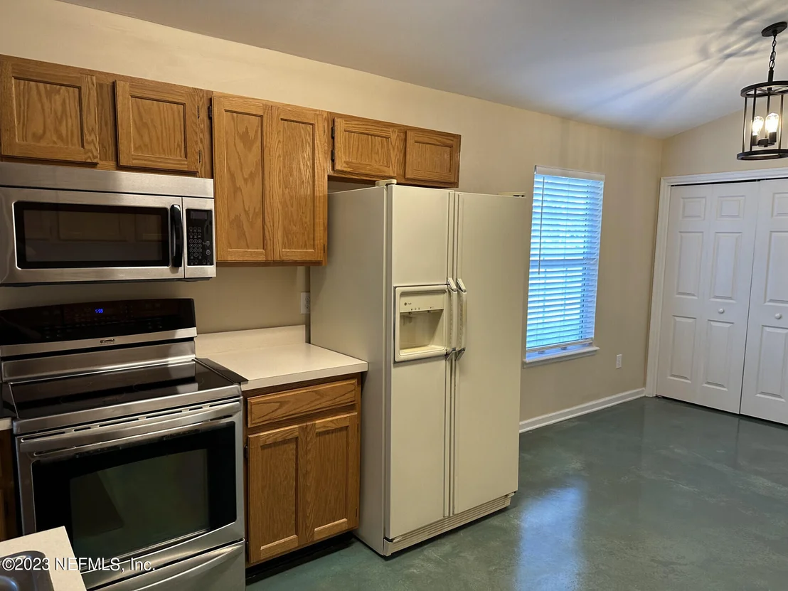 Photo of 209 IVY LAKES Drive