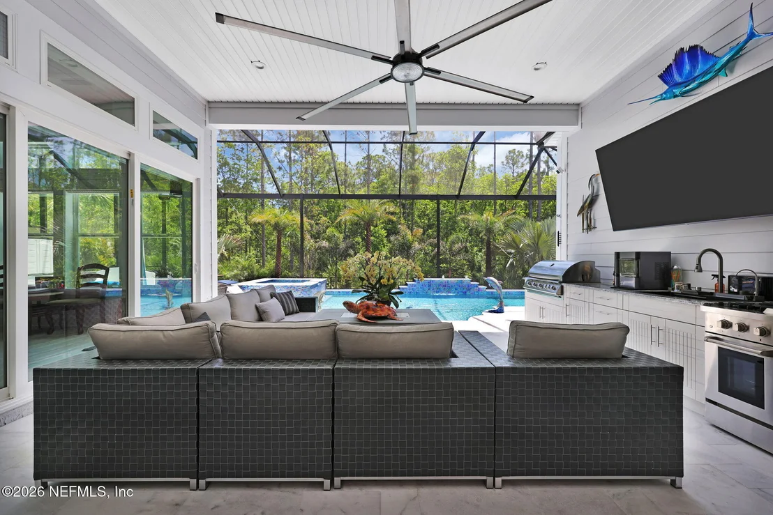 Photo of 375 SEAGROVE Drive