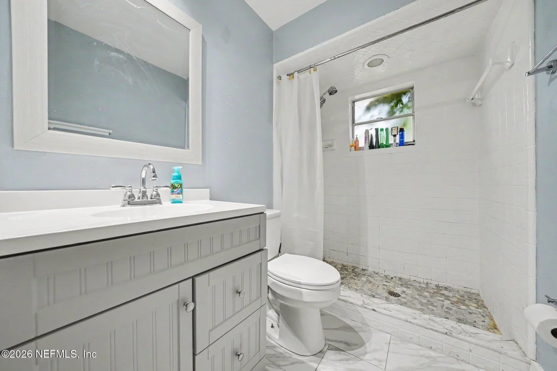 Photo of 1180 BALFOUR Drive