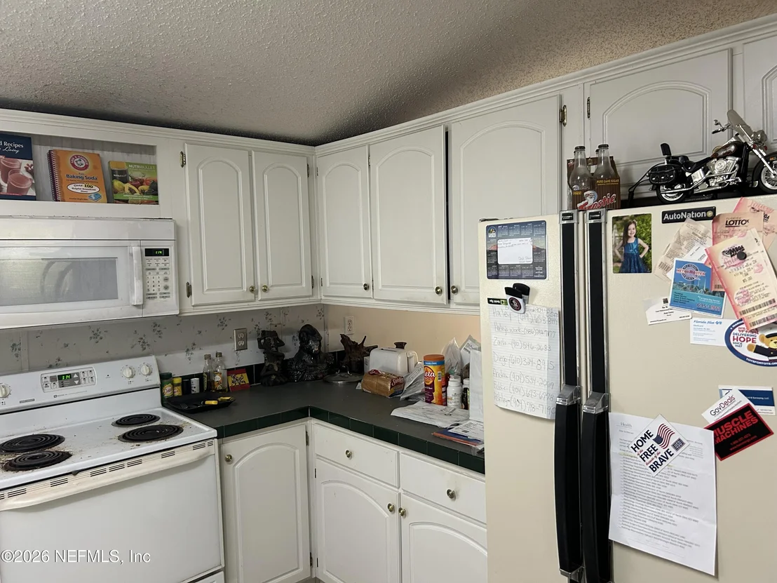 Photo of 5520 LEAMING Avenue