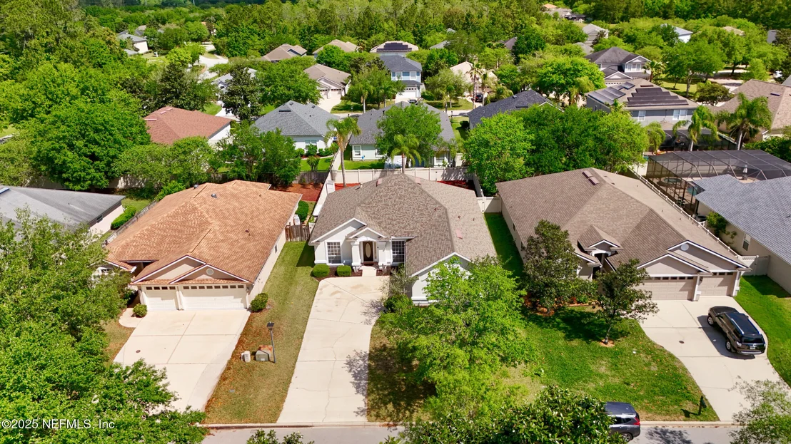 Photo of 408 LAKE MONROE Place