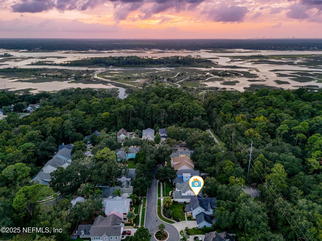 Photo of 951 PARADISE Circle