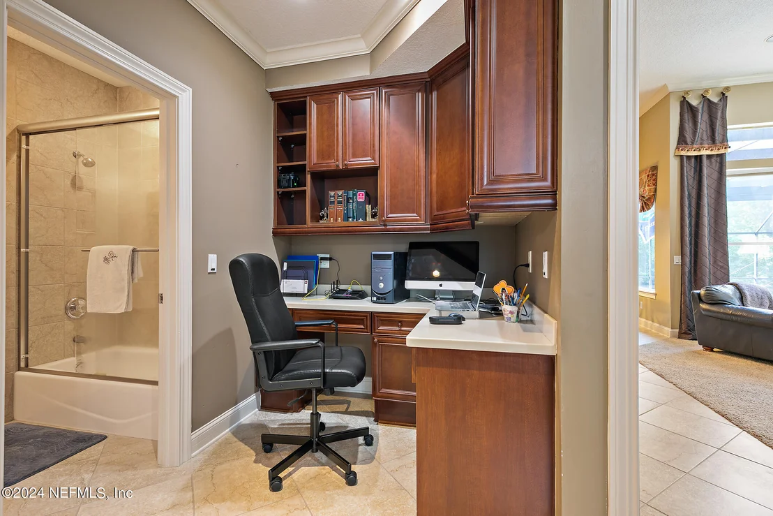 Photo of 329 SUMMERSET Drive