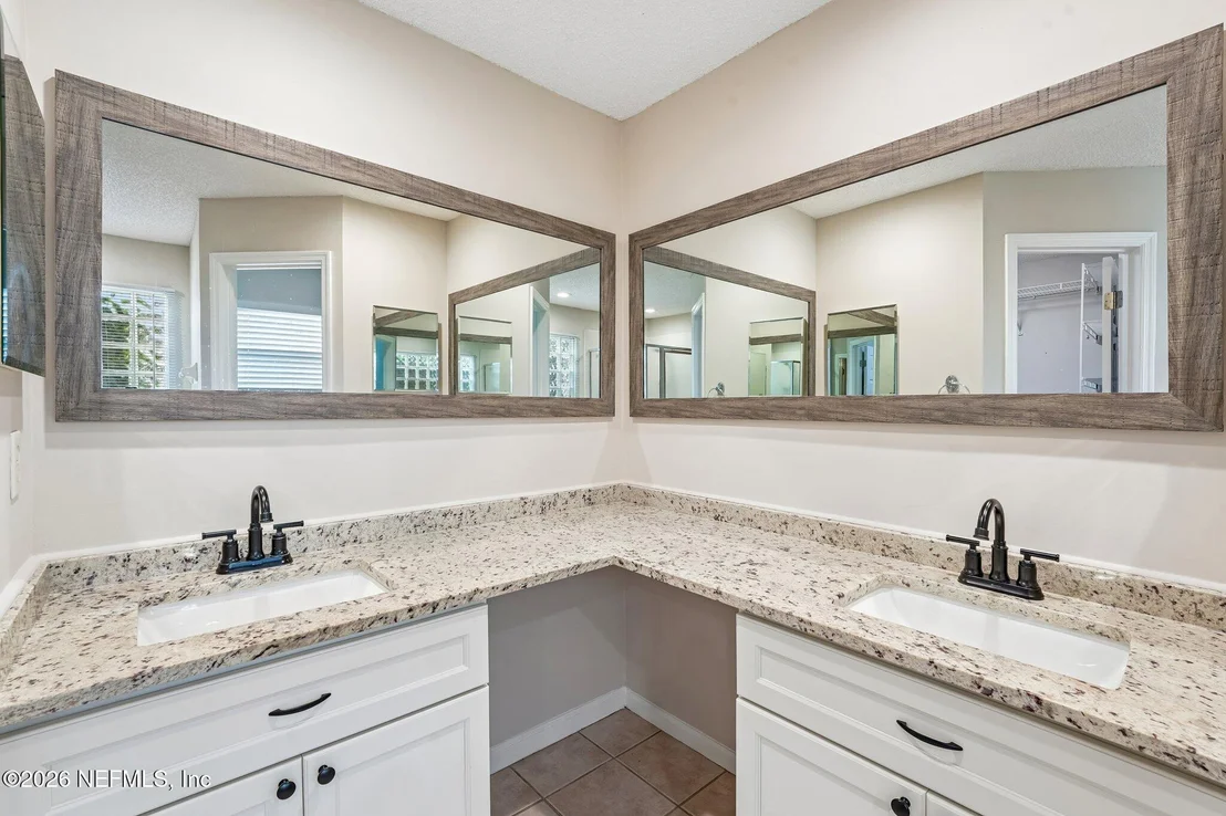 Photo of 1496 WINSTON Lane