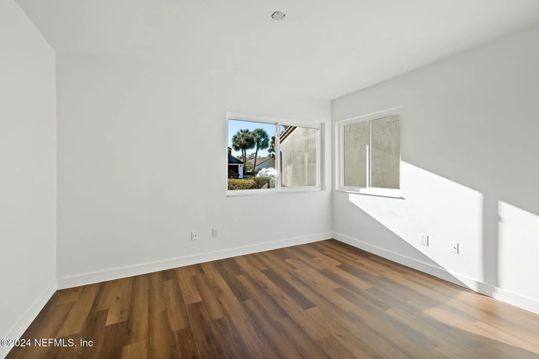 Photo of 7826 LINKSIDE Drive