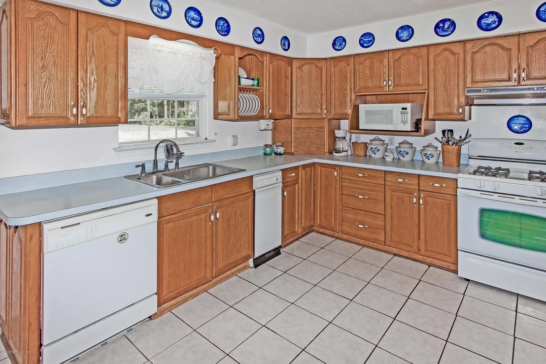 Photo of 7909 COUNTY ROAD 13
