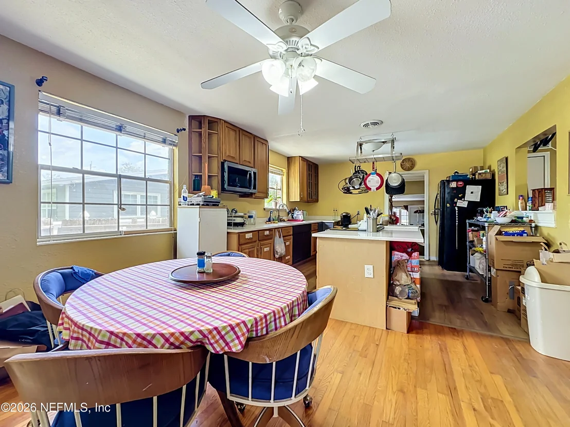 Photo of 7410 PINEVILLE Drive