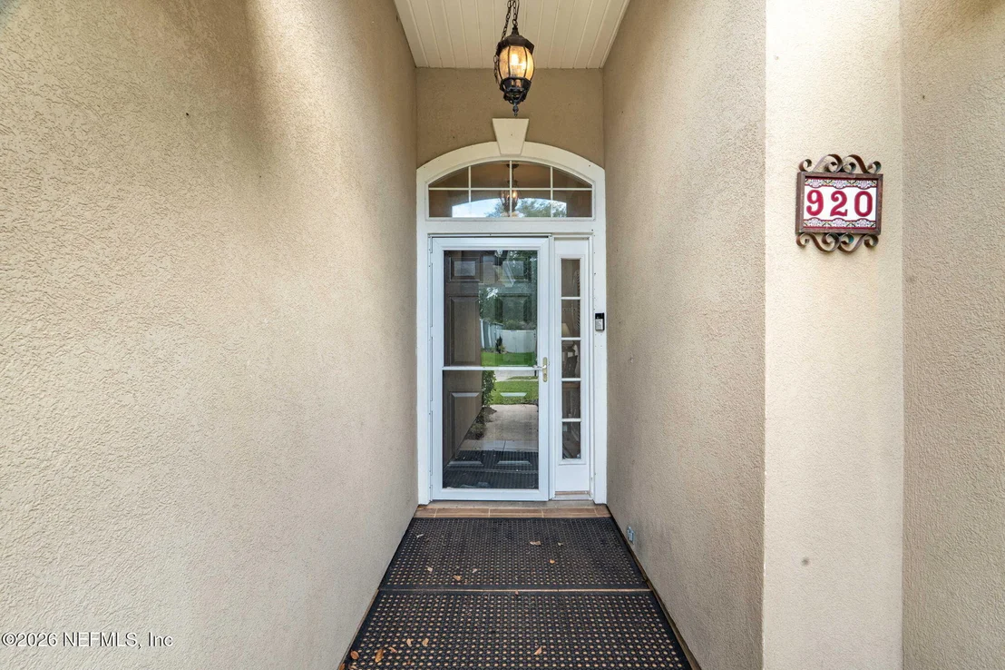 Photo of 920 OAK ARBOR Circle