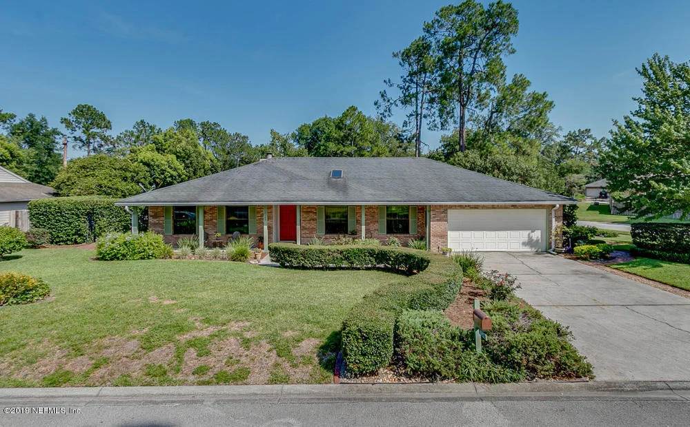 Photo of 12349 LEAFY TREE Lane