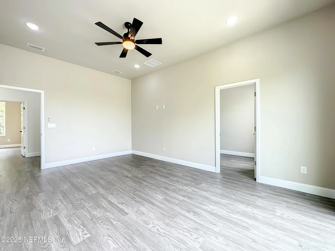 Photo of 5765 HECKSCHER Drive