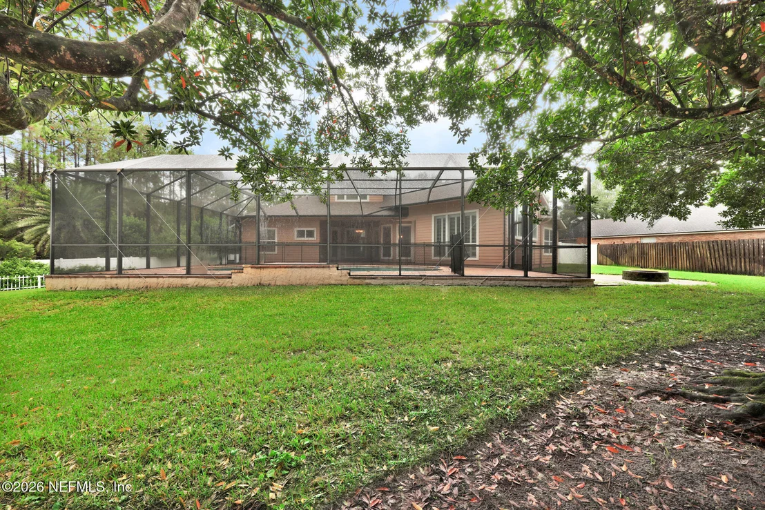 Photo of 879 SONGBIRD Drive