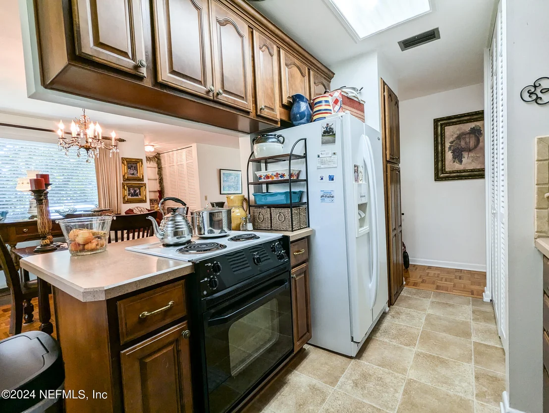 Photo of 7639 HILLSIDE Drive