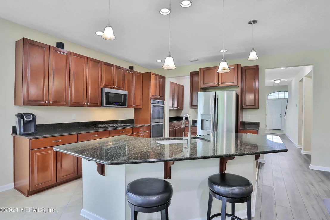 Photo of 396 WILLOW WINDS Parkway
