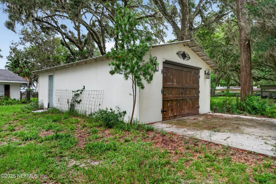 Photo of 7905 COLEE COVE Road