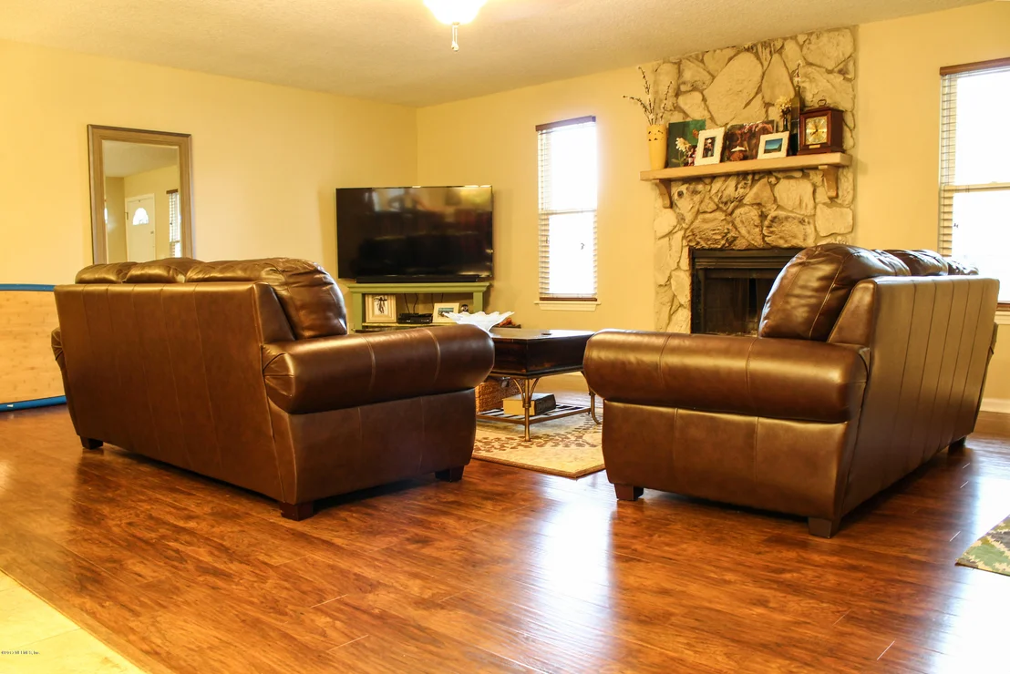 Photo of 5151 THOROUGHBRED Boulevard