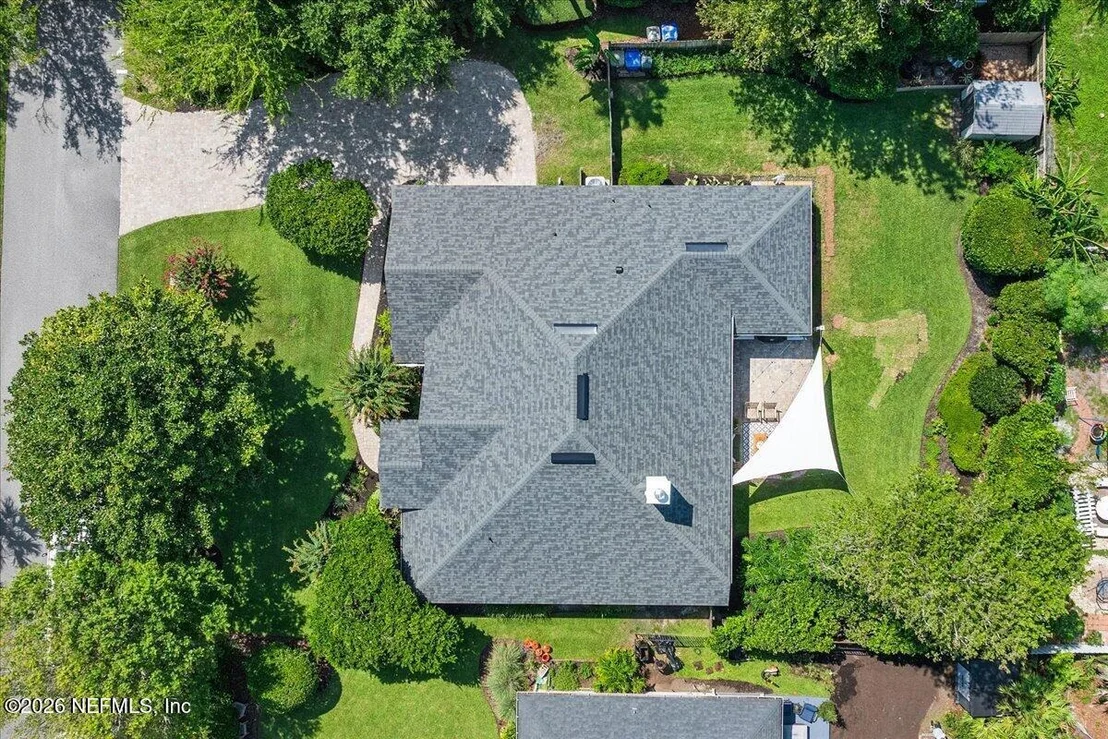 Photo of 525 SUNSET Drive