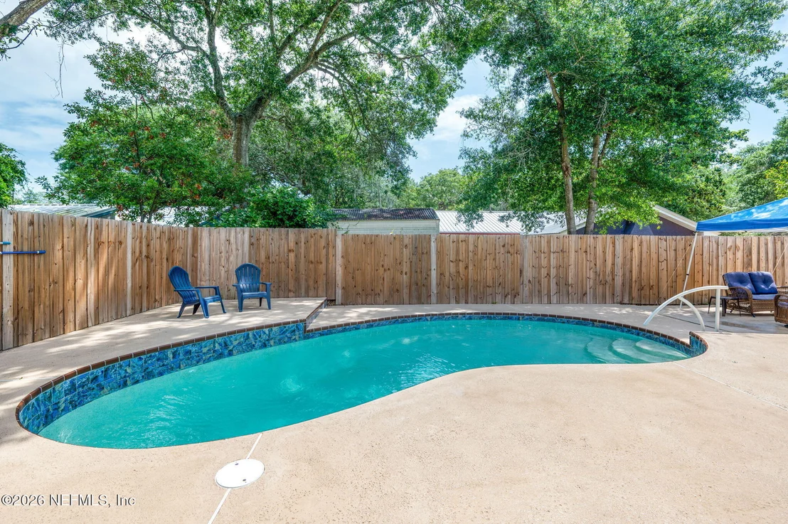 Photo of 507 GENTIAN Road