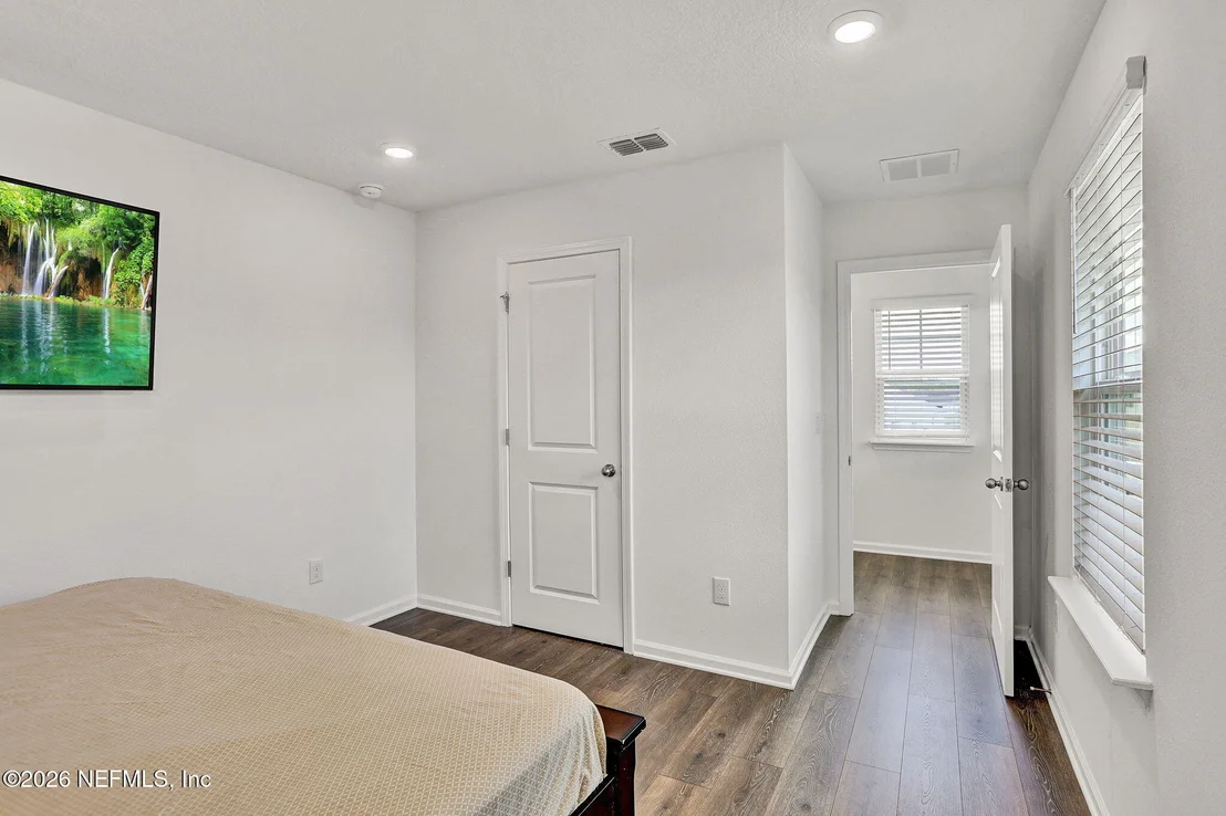 Photo of 25 SILVER LILY Way