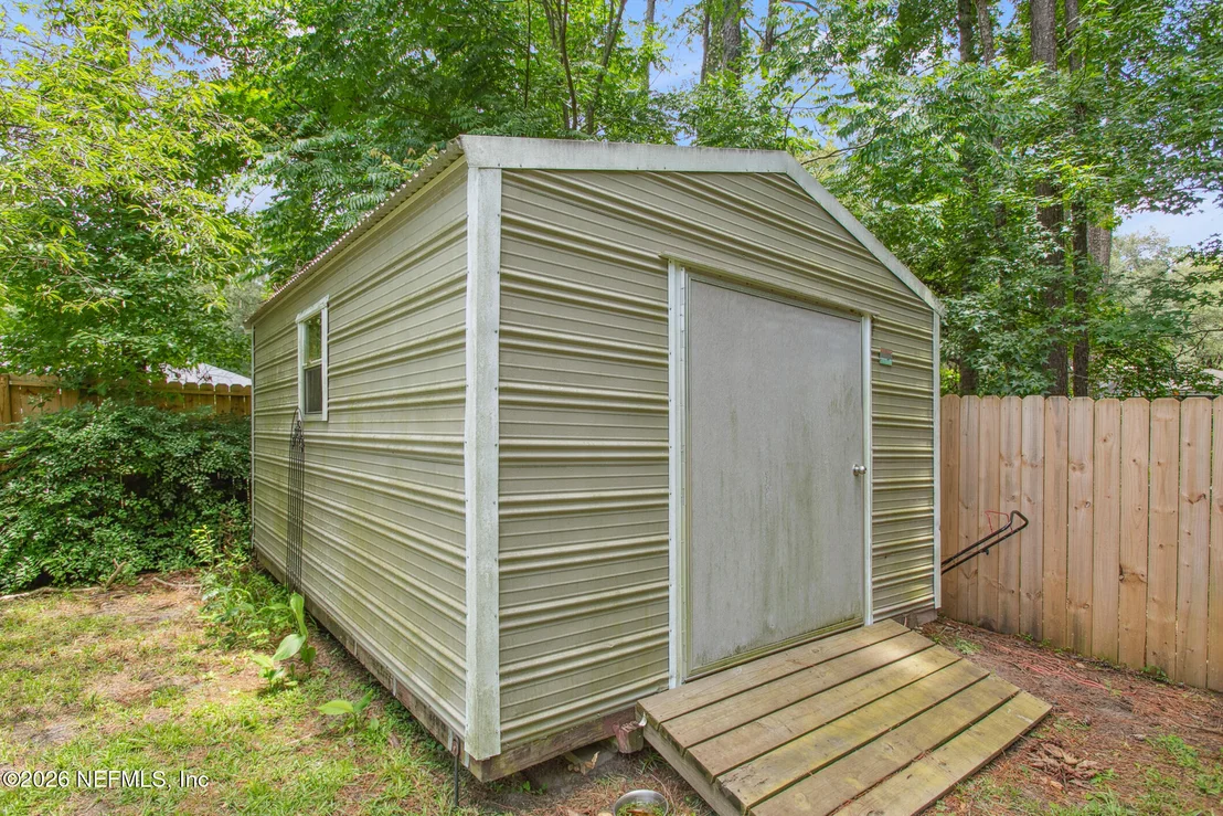 Photo of 2051 CORNELL Road