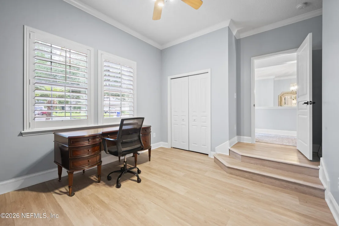 Photo of 837 EAGLE POINT Drive