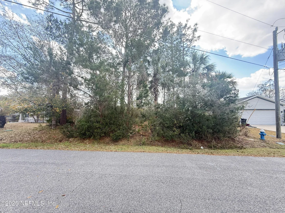 Photo of 12 PINEASH Lane