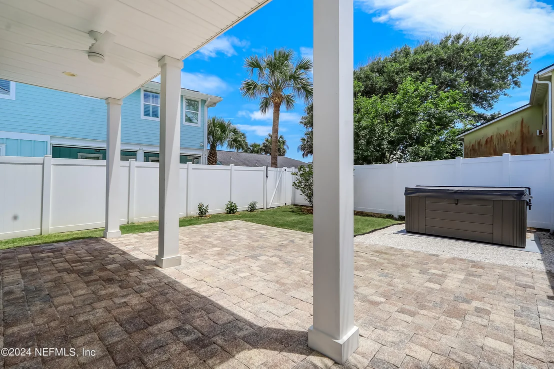 Photo of 199 OLEANDER Street