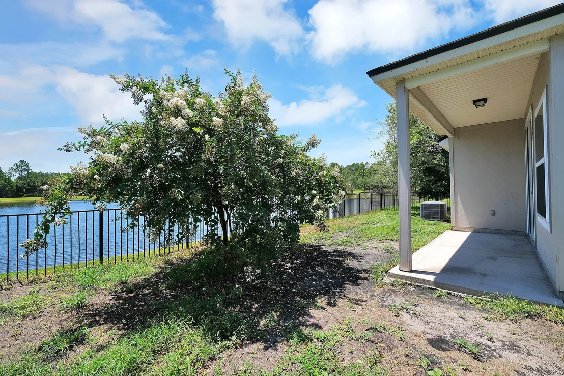 Photo of 533 DEERCROFT Lane