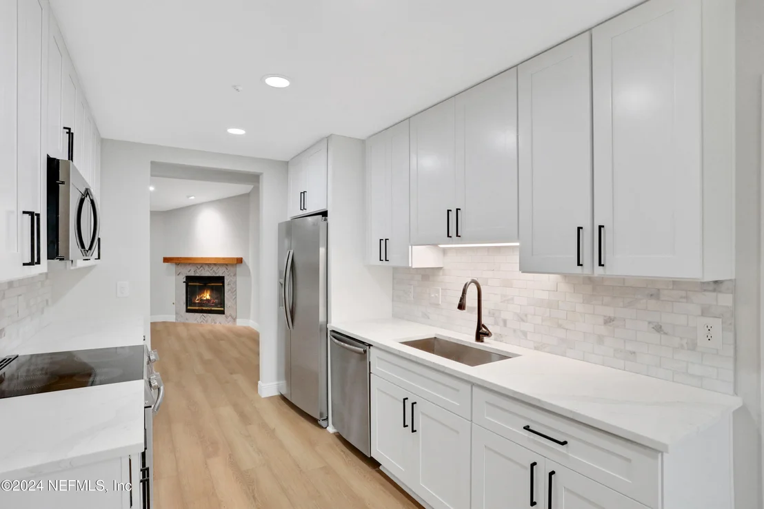 Photo of 4373 APPLE TREE Place