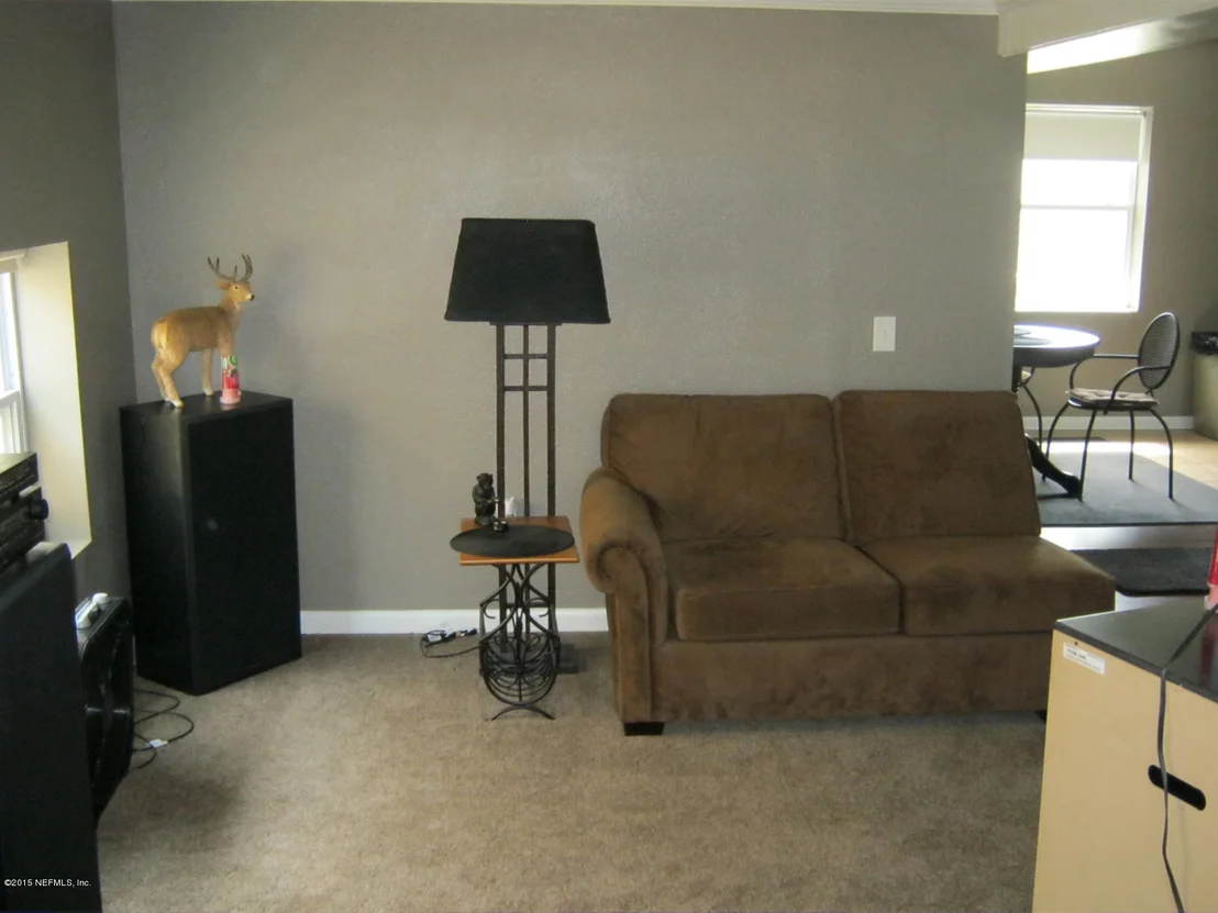 Photo of 4215 FOREST Boulevard